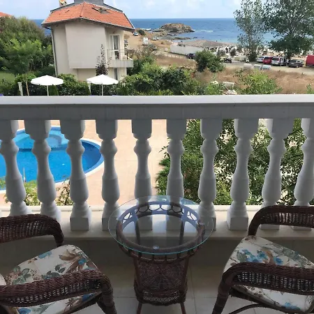 Apartment студио сънрайз а28,